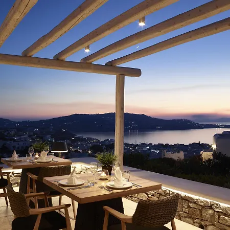 ヴェンシア ブティック ホテル 4*