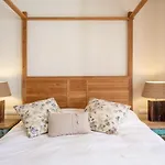 Vencia Boutique Mykonos Town