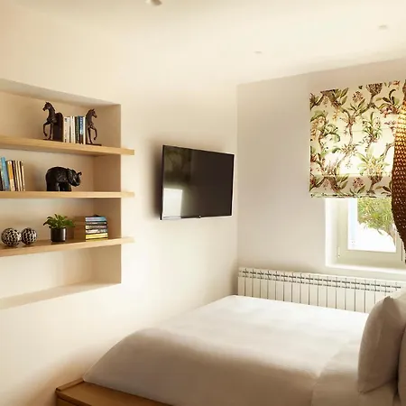 Vencia Boutique Hotel 4*