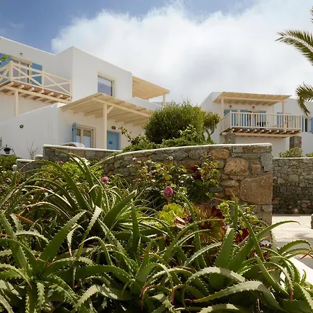 מלון Vencia Boutique 4*